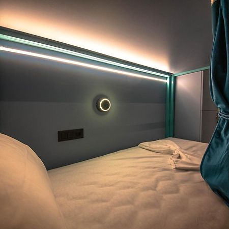 Vega 43 Hostel Саранда Екстер'єр фото