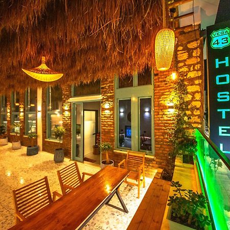 Vega 43 Hostel Саранда Екстер'єр фото