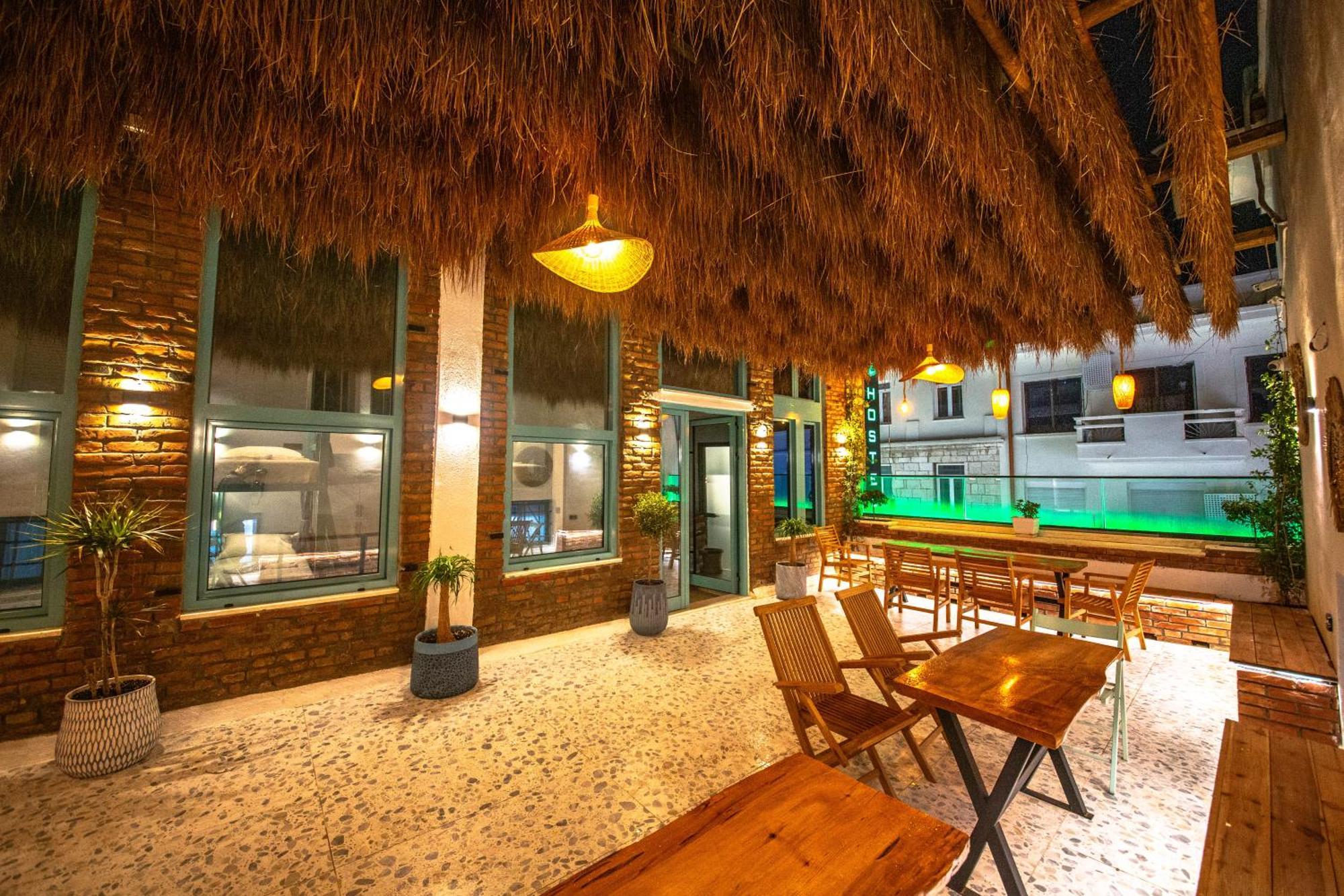 Vega 43 Hostel Саранда Екстер'єр фото