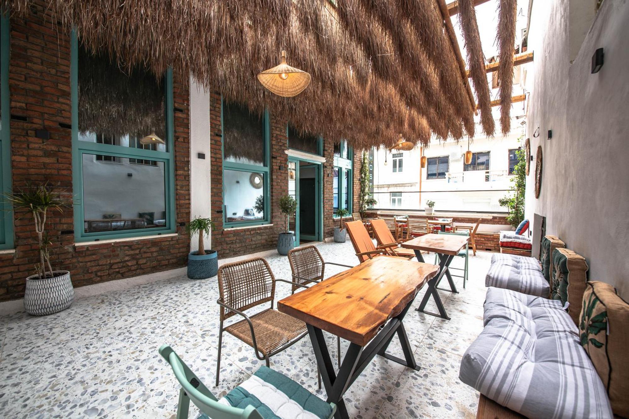 Vega 43 Hostel Саранда Екстер'єр фото