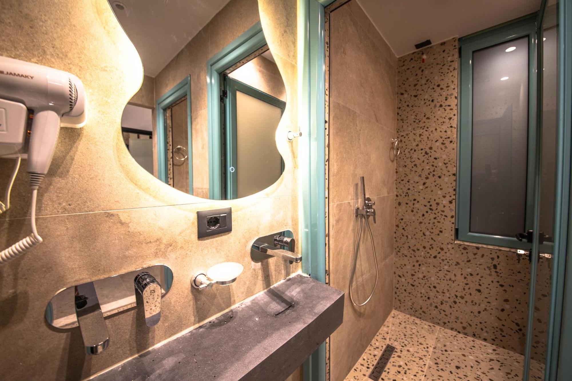 Vega 43 Hostel Саранда Екстер'єр фото